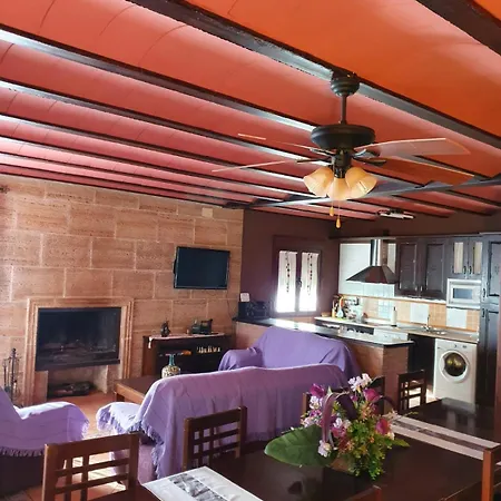 Holiday home Fuente Avellanos